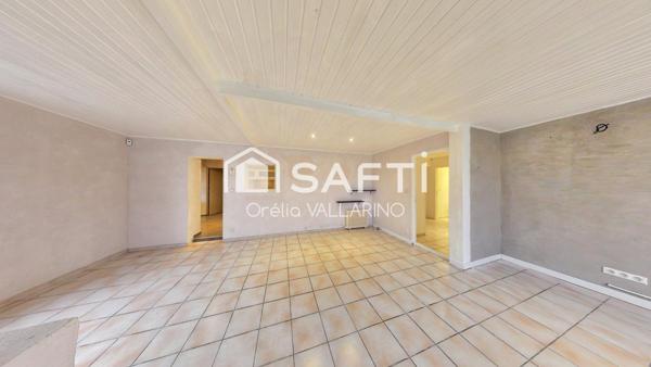 Le confort d’un plain-pied, le potentiel d’un grand terrain, aux portes de Bordeaux