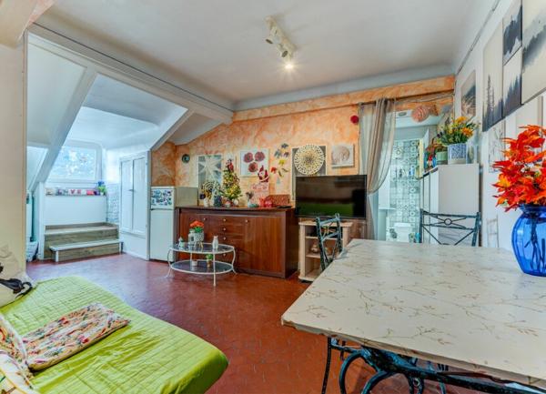 Appartement à vendre    2 pièces • 33,75 m2 Menton