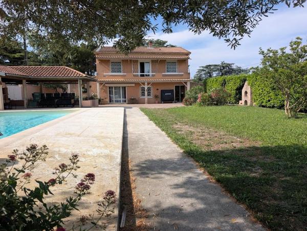 Grande maison familiale ou projet à double habitation : à vous de choisir.