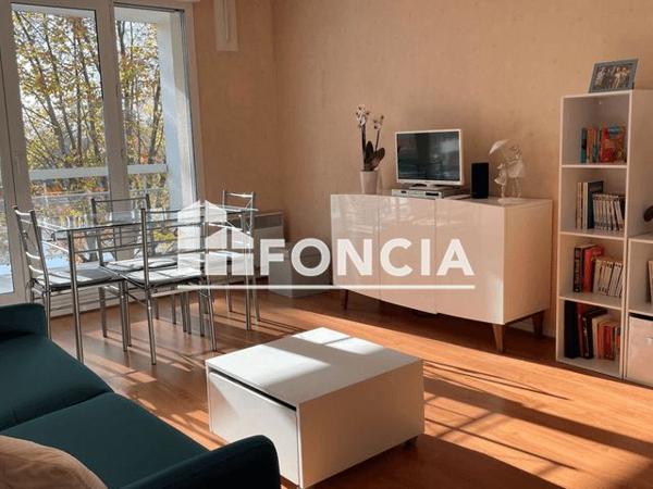 Location Studio 30.5 m² - BELLEVUE Orleans 45000