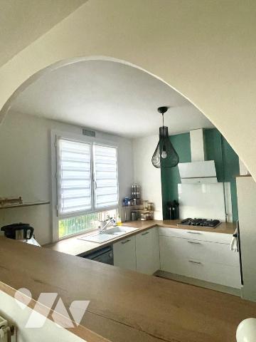 À découvrir sans tarder !
A Olivet, dans une résidence sécurisée et parfaitement entretenue, v...