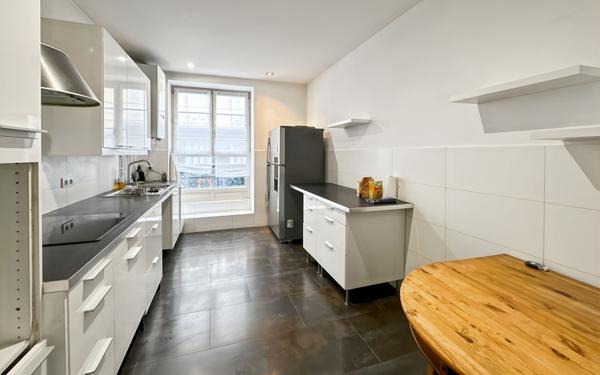 Appartement à vendre    5 pièces • 128,39 m2 Lyon 6