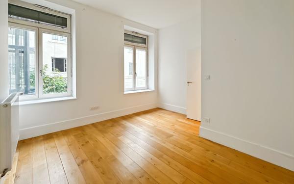 Appartement à vendre    5 pièces • 128,39 m2 Lyon 6