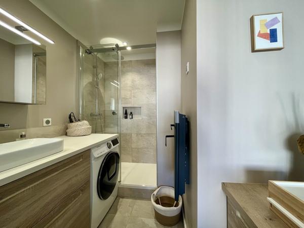 T2 Centre ville Cave