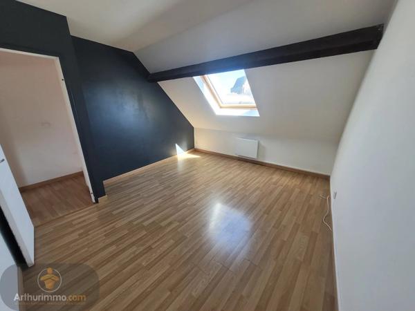 Vente                                                      Appartement
                        
                     3 pièces                      59 m2                     à Janville-en-Beauce