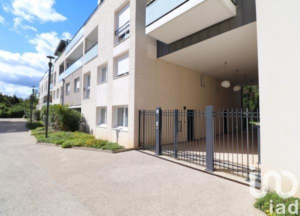 Duplex 4 pièces de 90 m² à Saint-Thibault-des-Vignes (77400)