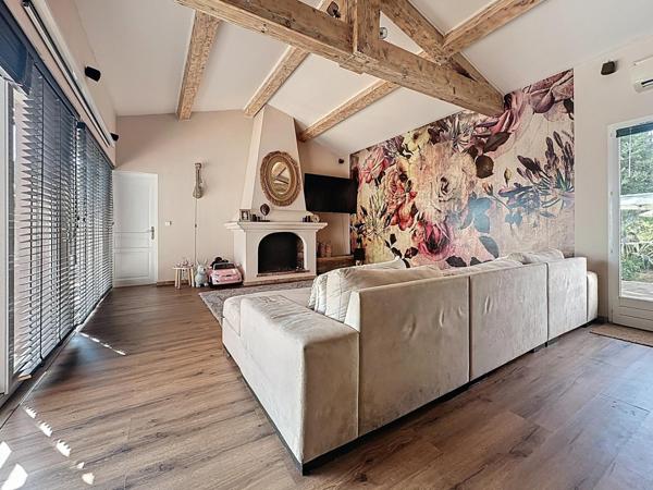 Villa provençale avec vues dégagées