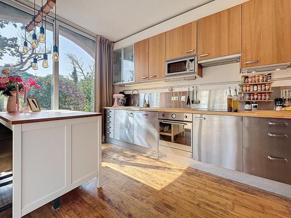 Villa provençale avec vues dégagées