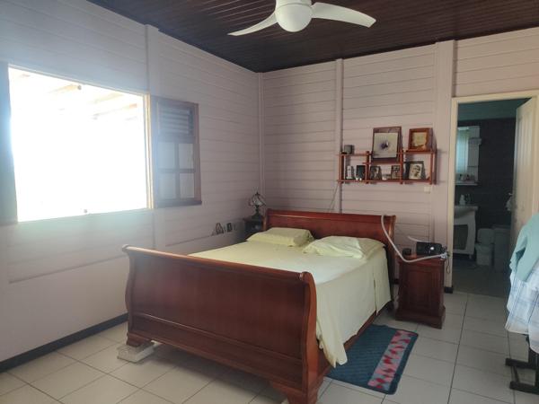 Charmante maison de plain pied avec vue dégagée sur mer des Caraïbes !