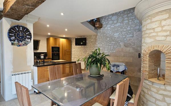Maison à vendre    4 pièces •  Parçay-sur-Vienne