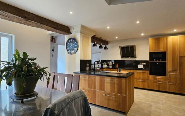 Maison à vendre    4 pièces •  Parçay-sur-Vienne