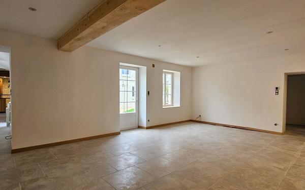 Maison à vendre    4 pièces •  Parçay-sur-Vienne