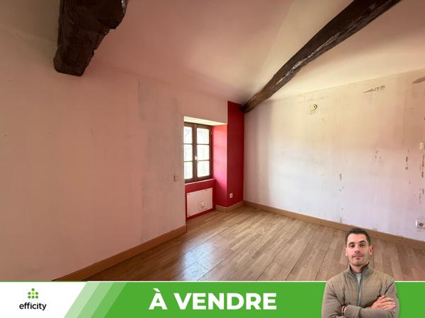 Maison
         5 pièces
        - 137 m² 49 000 € *