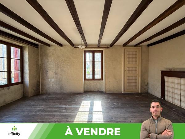 Maison
         5 pièces
        - 137 m² 49 000 € *