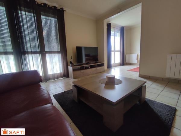Appartement F4  avec 2 chambres et double sejour
