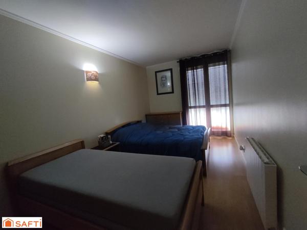 Appartement F4  avec 2 chambres et double sejour