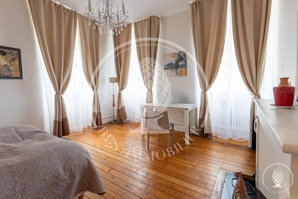 À vendre : Appartement spacieux de 5 pièces à La Rochelle , La rochelle