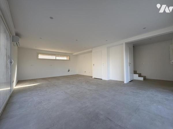 Maison neuve 90m² à La Seyne sur Mer Lot 1 ( maison de droite)