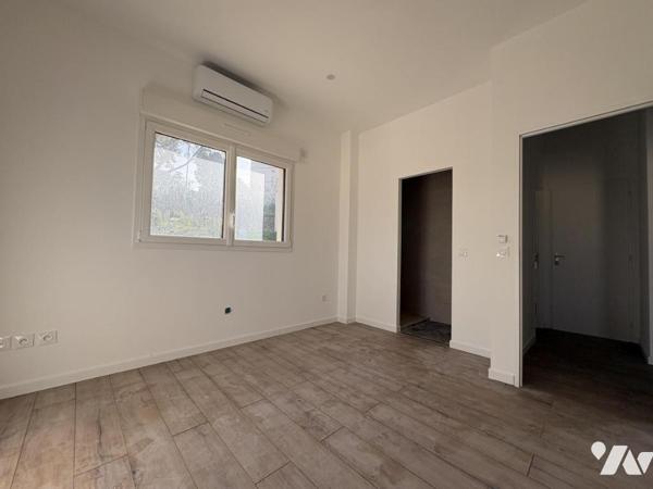 Maison neuve 90m² à La Seyne sur Mer Lot 1 ( maison de droite)