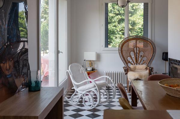 Maison
                                                                                                                                                                                                                                                                                                                        6 pièce(s)                                                                                                                                                                                                          4 chambre(s)                                                                                                                                                                                                          142.35  m²