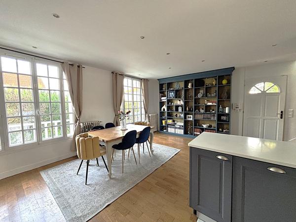 Maison à SOISY-SOUS-MONTMORENCY, 95230 - 7 pièces 143m²