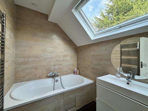 Maison à SOISY-SOUS-MONTMORENCY, 95230 - 7 pièces 143m²