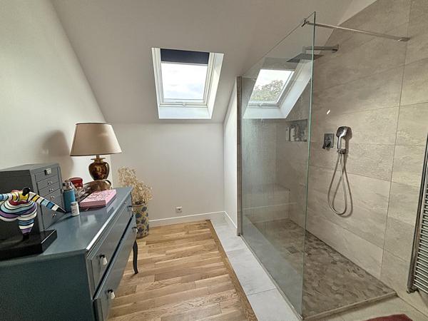 Maison à SOISY-SOUS-MONTMORENCY, 95230 - 7 pièces 143m²