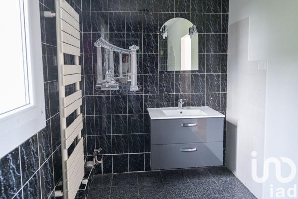 Maison 5 pièces de 230 m² à Champigny-sur-Marne (94500)