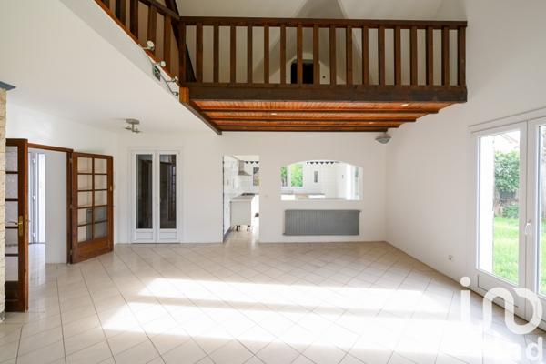 Maison 5 pièces de 230 m² à Champigny-sur-Marne (94500)