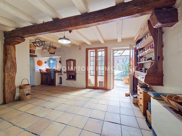 Maison de village 8 pièce(s) 4 chambre(s) 208 m²