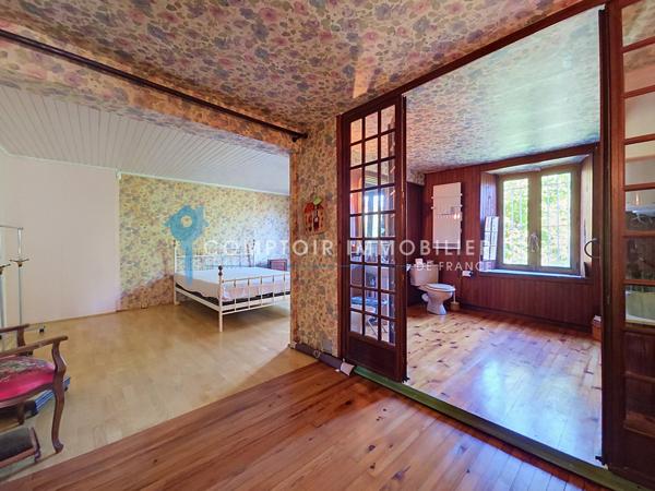 Maison de village 8 pièce(s) 4 chambre(s) 208 m²