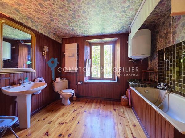 Maison de village 8 pièce(s) 4 chambre(s) 208 m²