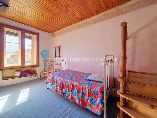 Maison de village 8 pièce(s) 4 chambre(s) 208 m²