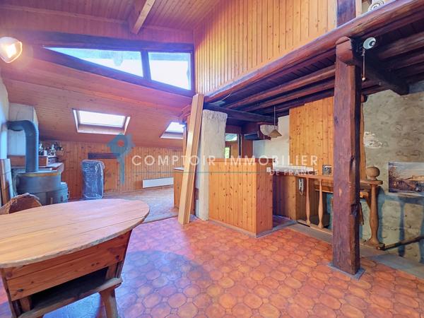 Maison de village 8 pièce(s) 4 chambre(s) 208 m²