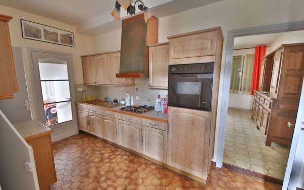 Maison à vendre    3 pièces • 100 m2 Brasles