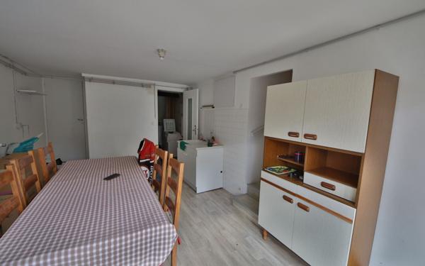 Maison à vendre    3 pièces • 100 m2 Brasles