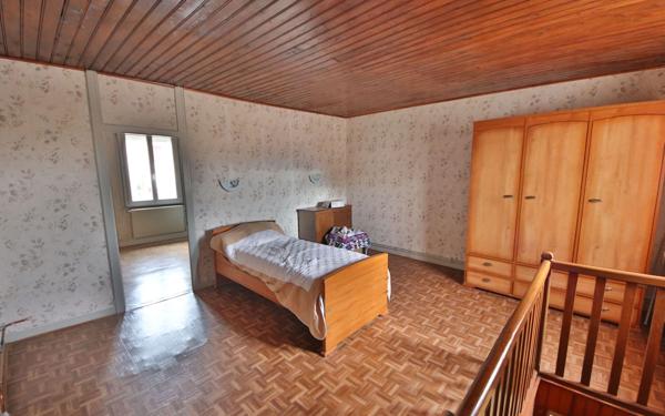 Maison à vendre    3 pièces • 100 m2 Brasles