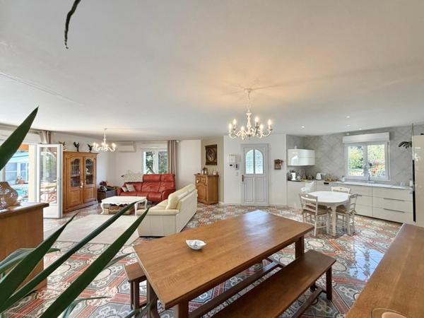 Domaine Plain-Pieds Avec Villa - 2 Studios - 2 Garage et Mare