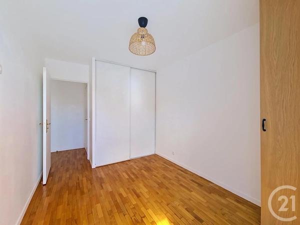 Appartement F3 à vendre  3 pièces - 60,45 m 2   FRESNES  - 94
