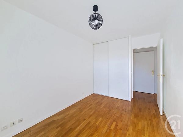 Appartement F3 à vendre  3 pièces - 60,45 m 2   FRESNES  - 94
