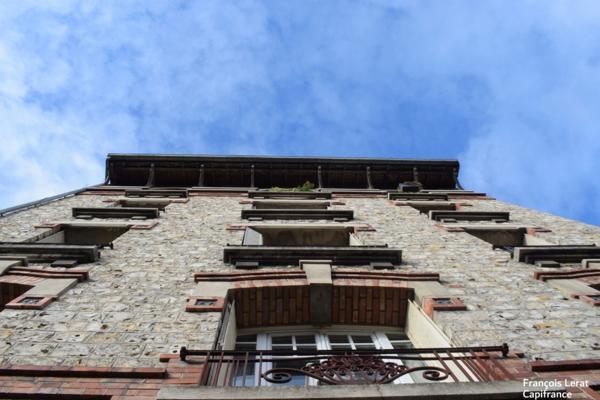 Dpt Val d'Oise (95), à vendre ENGHIEN LES BAINS - Quartier résidentiel Barre d'Ormesson - appartement T2 de 46,42 m² - 229 000 € HAI