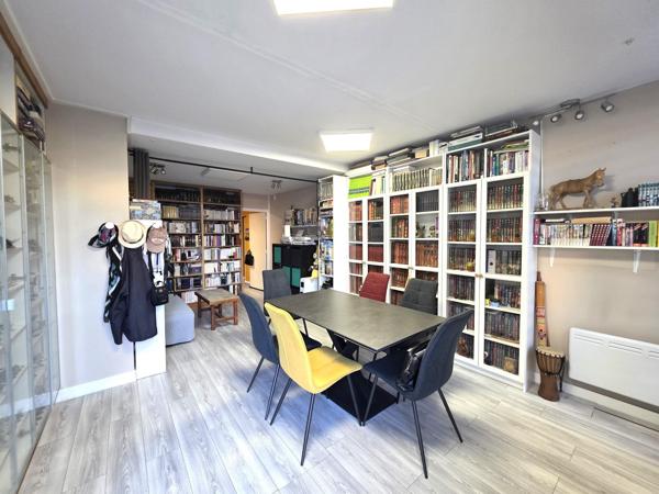 Maison atypique rénovée , en coeur de ville !