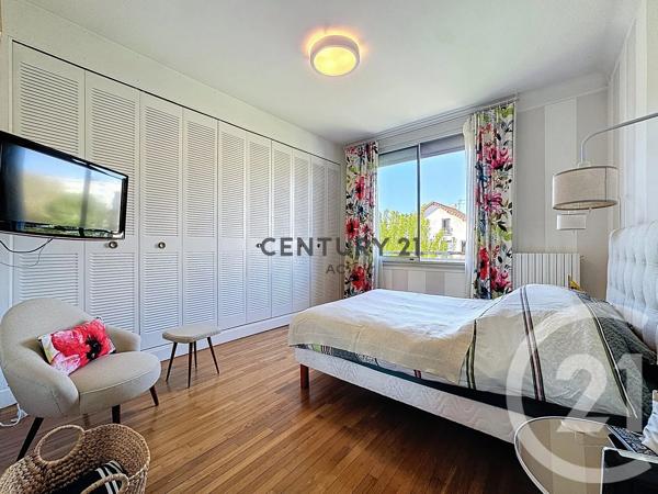 Maison à vendre  6 pièces - 167 m 2   VITRY SUR SEINE  - 94