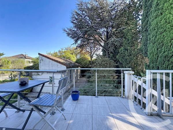 Maison à vendre  6 pièces - 167 m 2   VITRY SUR SEINE  - 94