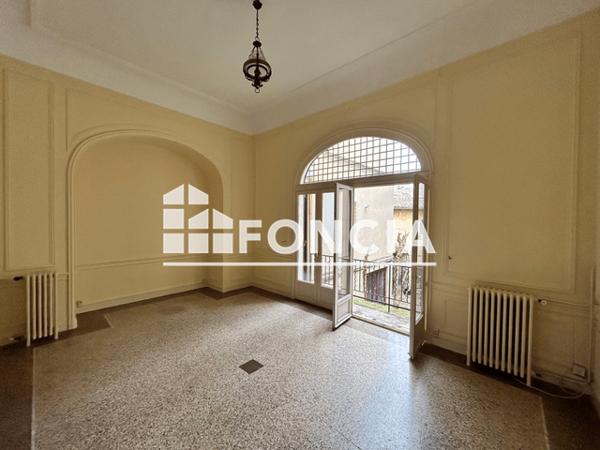 Location Appartement 5 pièces 189.2 m² - 29 RUE TRAJAN Nimes 30000