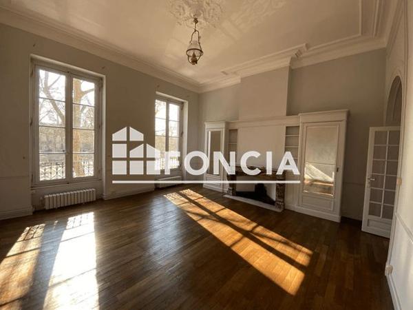 Location Appartement 5 pièces 189.2 m² - 29 RUE TRAJAN Nimes 30000