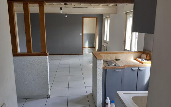 Appartement à louer    2 pièces • 42 m2 Noyon