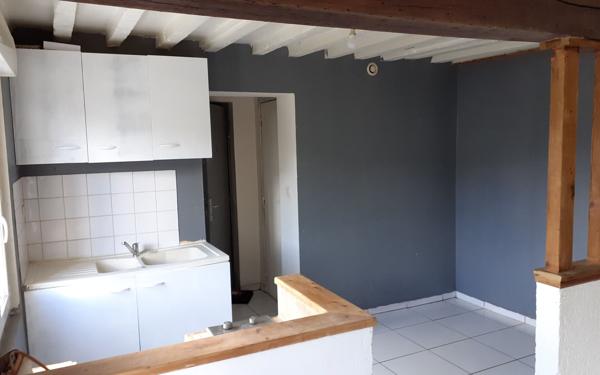 Appartement à louer    2 pièces • 42 m2 Noyon