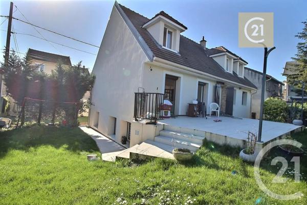 Maison à vendre  13 pièces - 233,34 m 2   LIVRY GARGAN  - 93