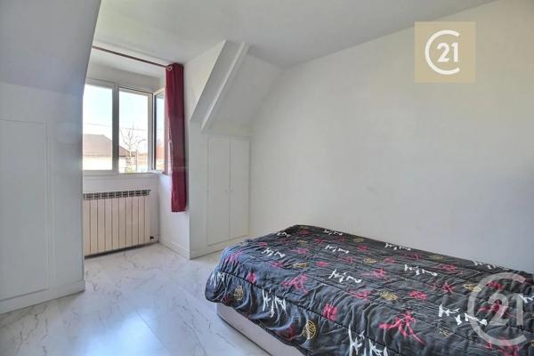 Maison à vendre  13 pièces - 233,34 m 2   LIVRY GARGAN  - 93